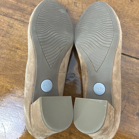 Me Too Suede Pumps Heels Shoes Women's Size 8.5 Leather Minimalist Neutral Work - Picture 9 of 11